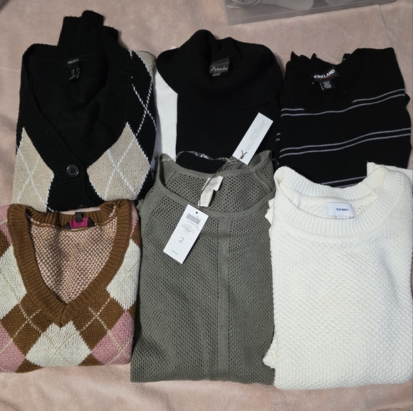 Kirkland Signature Sweaters - Women's Sweater 6x Collection